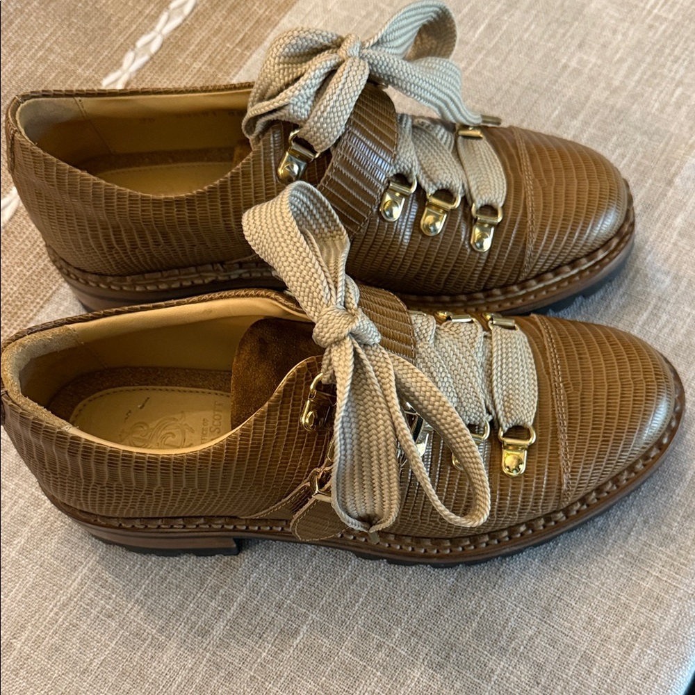 Brown Textured Women's Shoes
